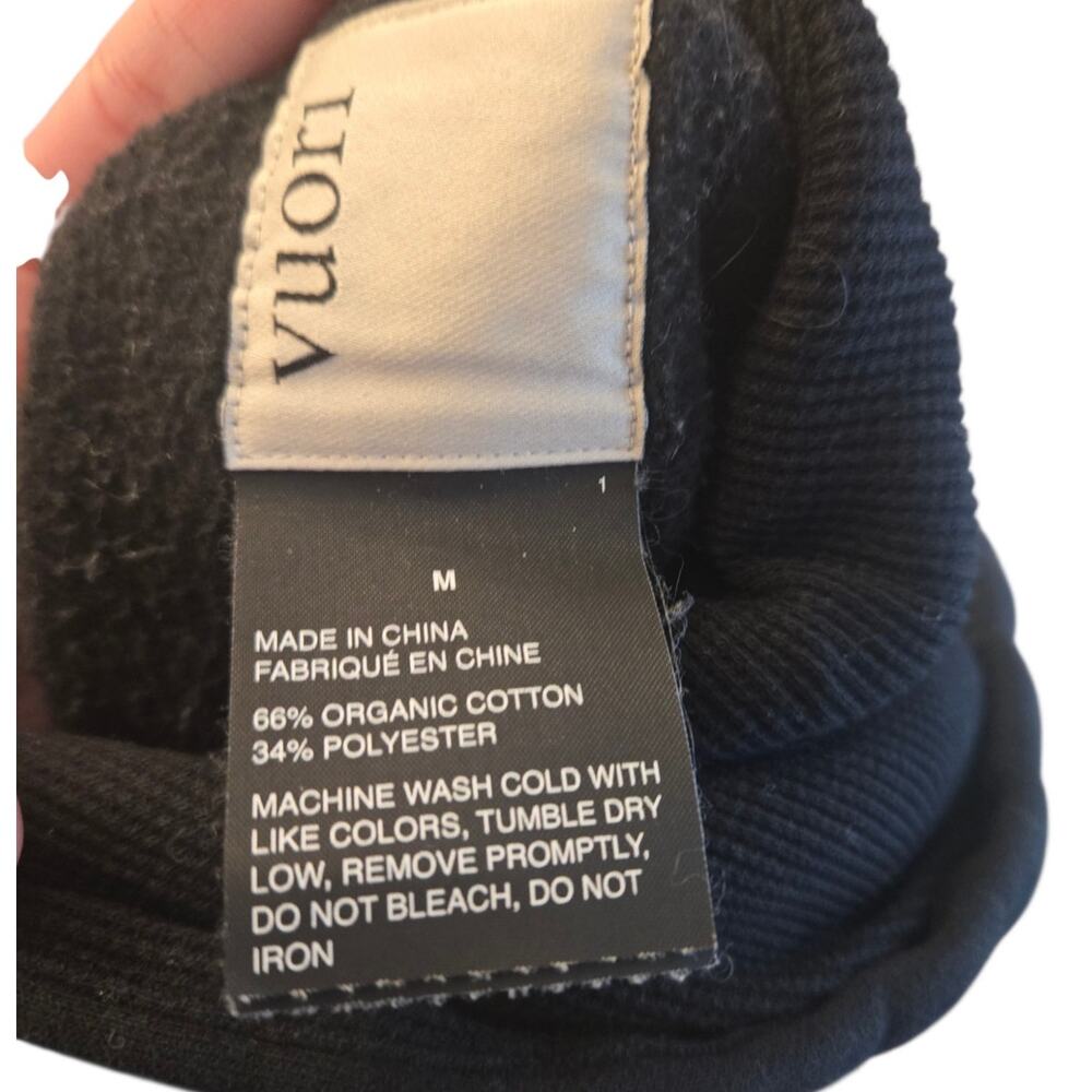 Vuori black pullover hoodie, size medium - Picture 3 of 5